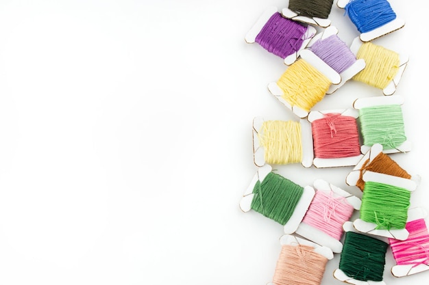 kolorowe muliny i wzory haftu